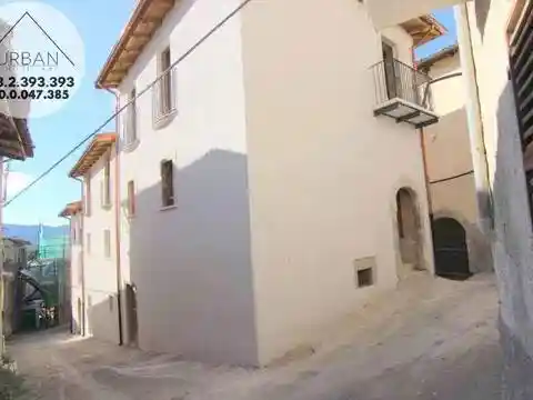 Villa in vendita a L'Aquila