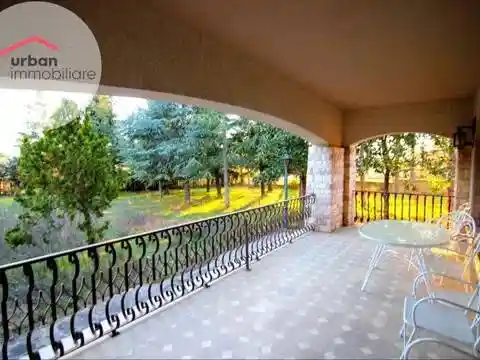 Villa in vendita a Pizzoli