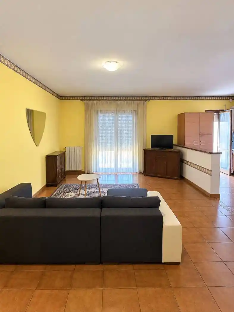 Appartamento in affitto a Magliano de' Marsi