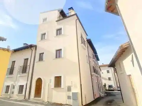 Villa in vendita a L'Aquila