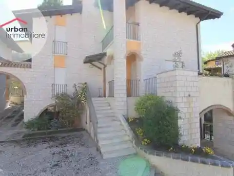 Villa in vendita a L'Aquila