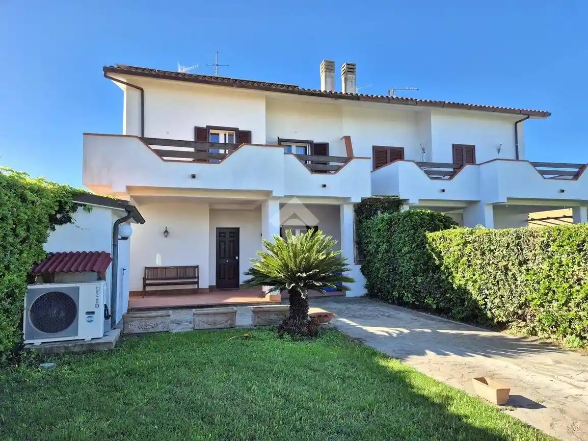 Villa in vendita a Tarquinia