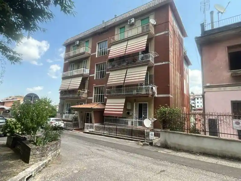 Appartamento in vendita a Zagarolo
