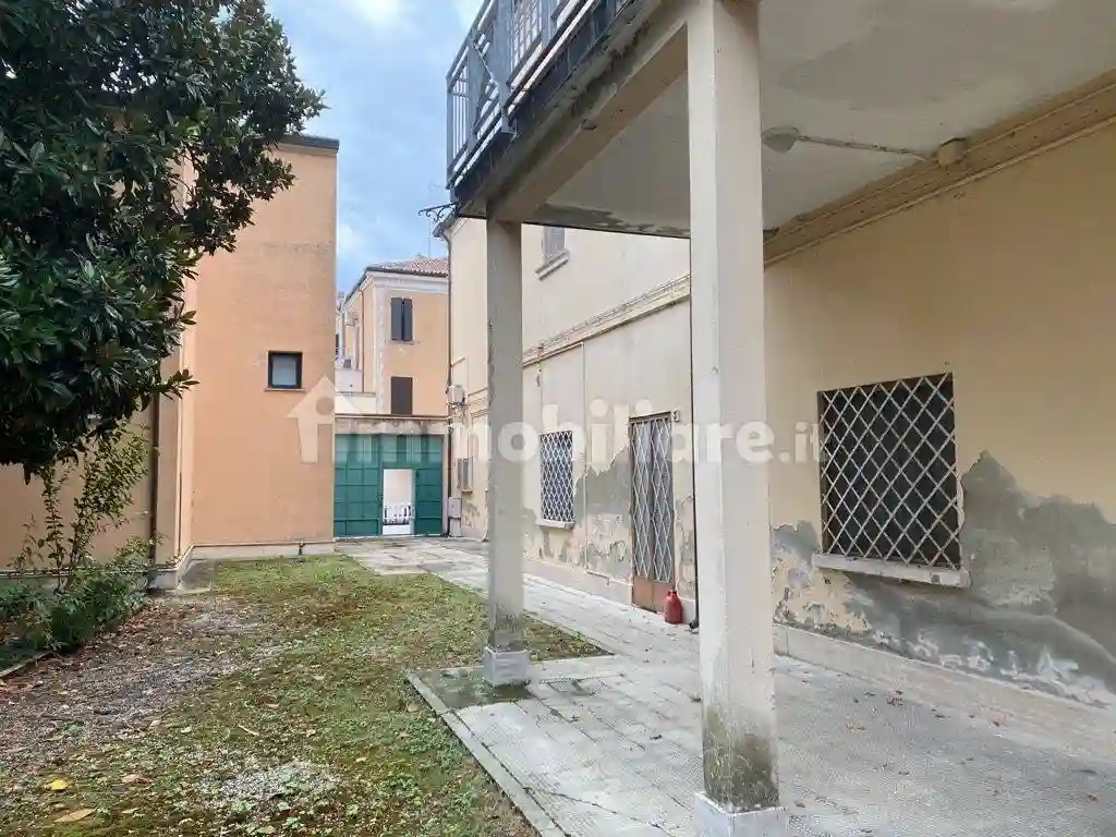 Palazzo - Edificio - foto 2