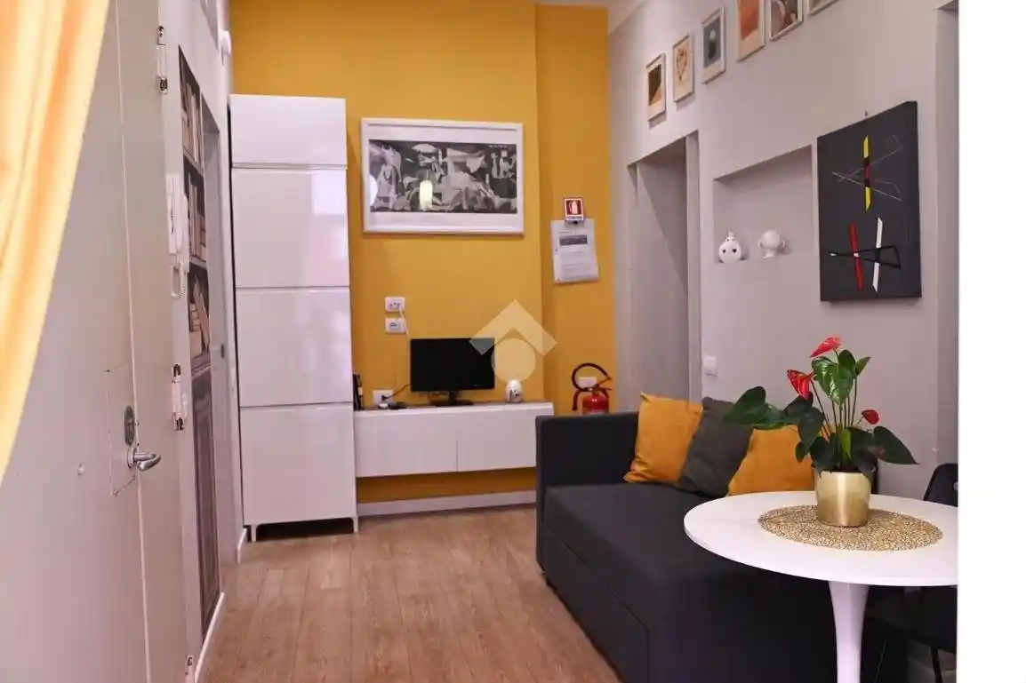 Appartamento in vendita a Napoli