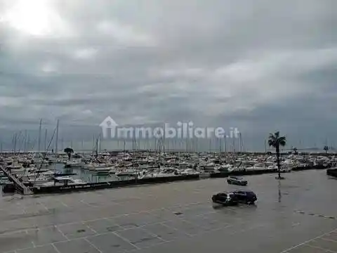 Appartamento in vendita a Nettuno