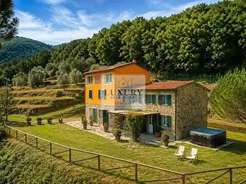 Villa in vendita a Villa Basilica