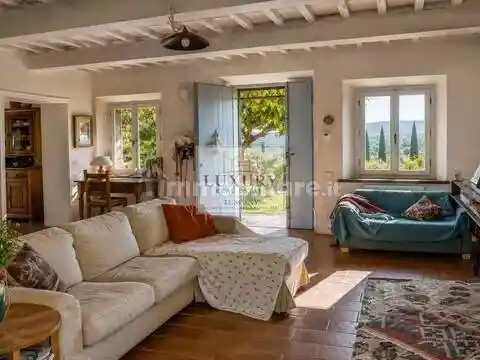 Rustico - Casale in vendita a San Giuliano Terme
