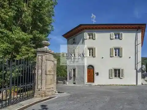 Villa in vendita a Capannori