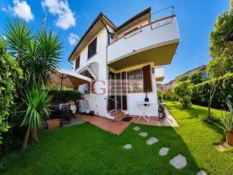 Villa in vendita a San Giuliano Terme