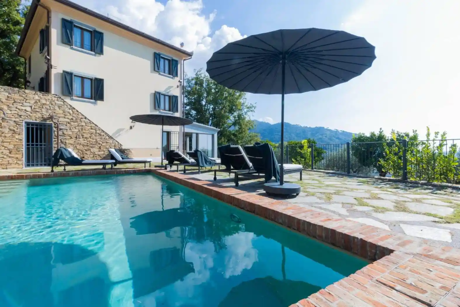 Villa in vendita a Forte dei Marmi