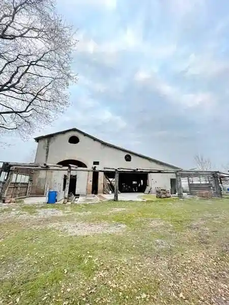 Rustico - Casale in vendita a Modena