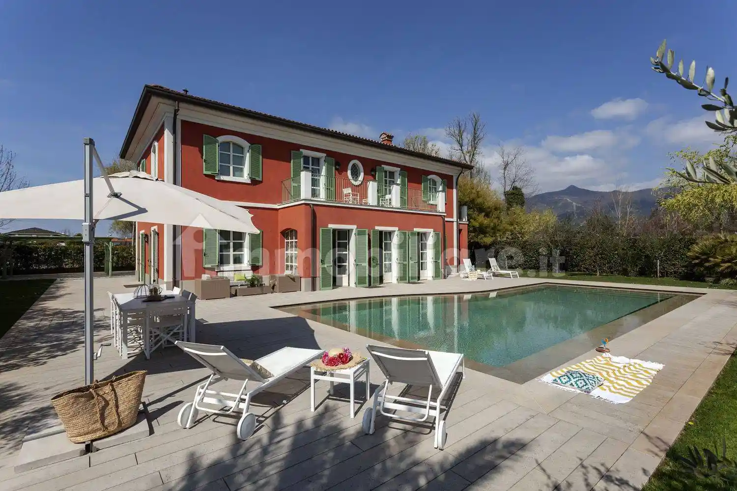 Villa in vendita a Forte dei Marmi
