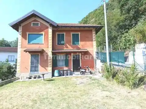 Villa in vendita a Serravalle Scrivia