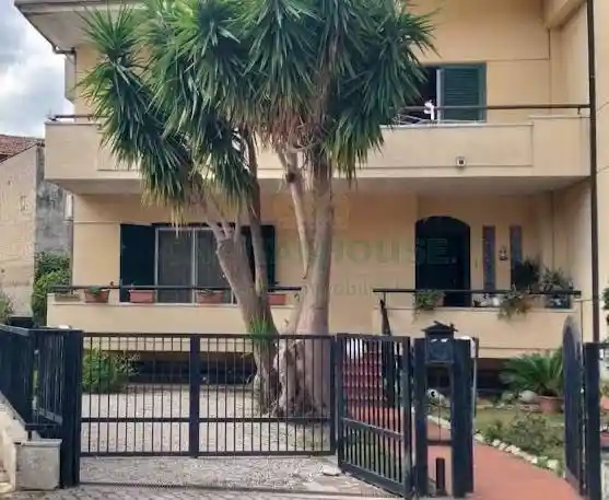 Villetta a schiera in vendita a Caserta