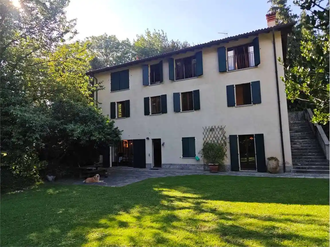 Villa in vendita a Lecco