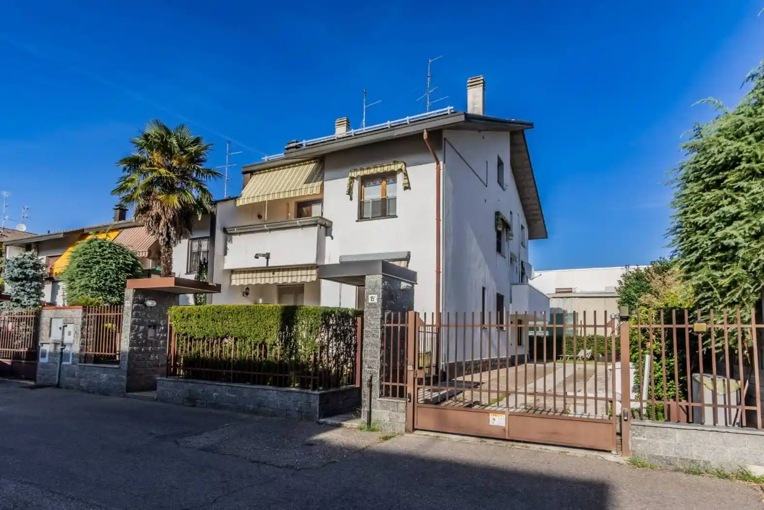 Villa in vendita a Legnano