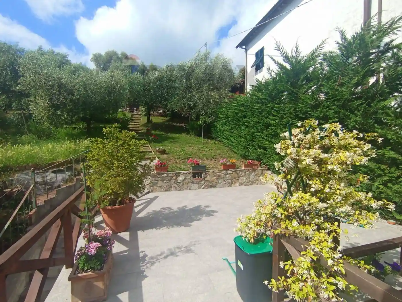 Casa indipendente in vendita a Lucca