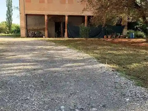 Rustico - Casale in vendita a Modena