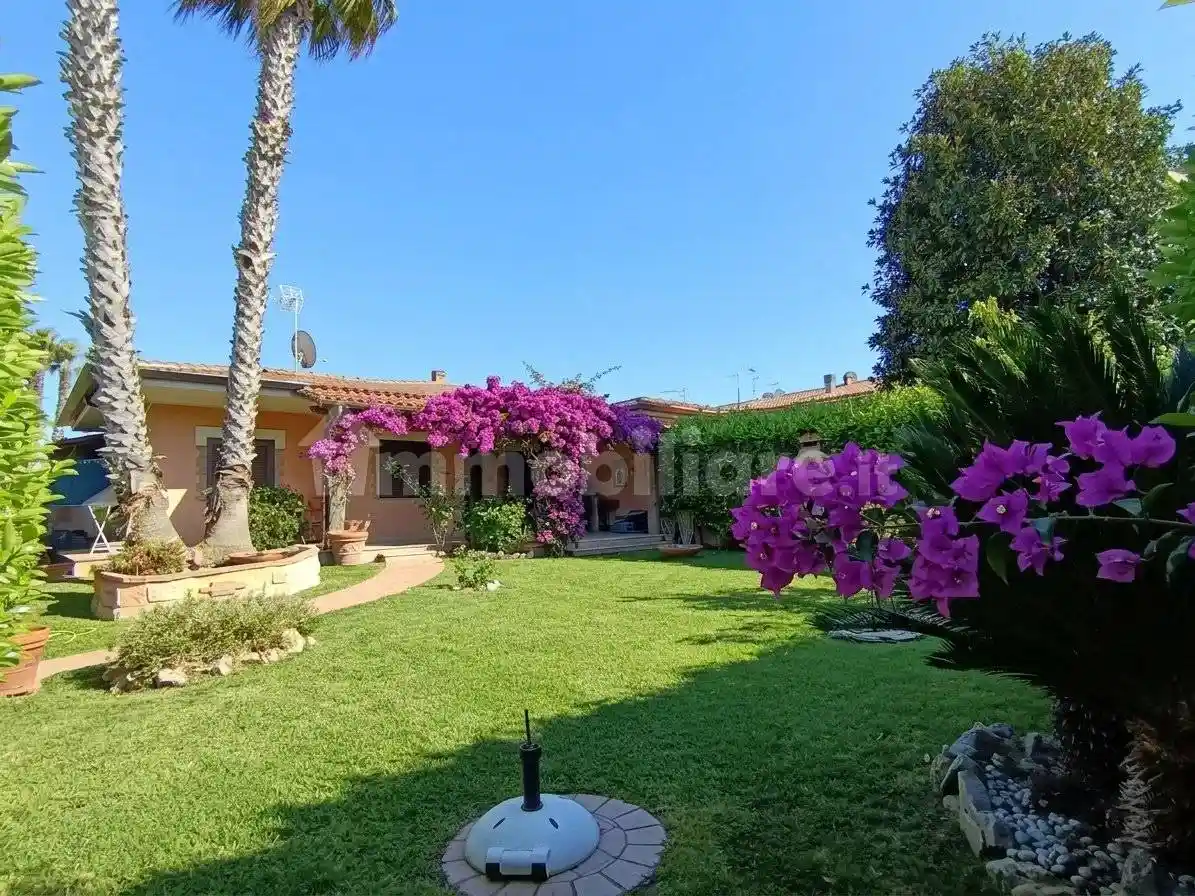 Villa in vendita a Fondi