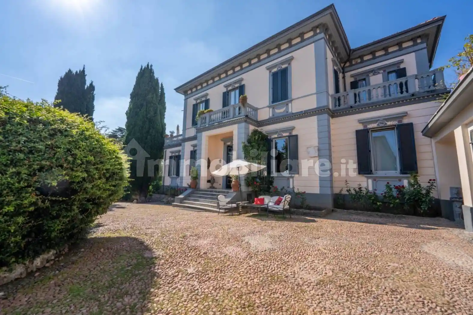 Villa in vendita a Varese