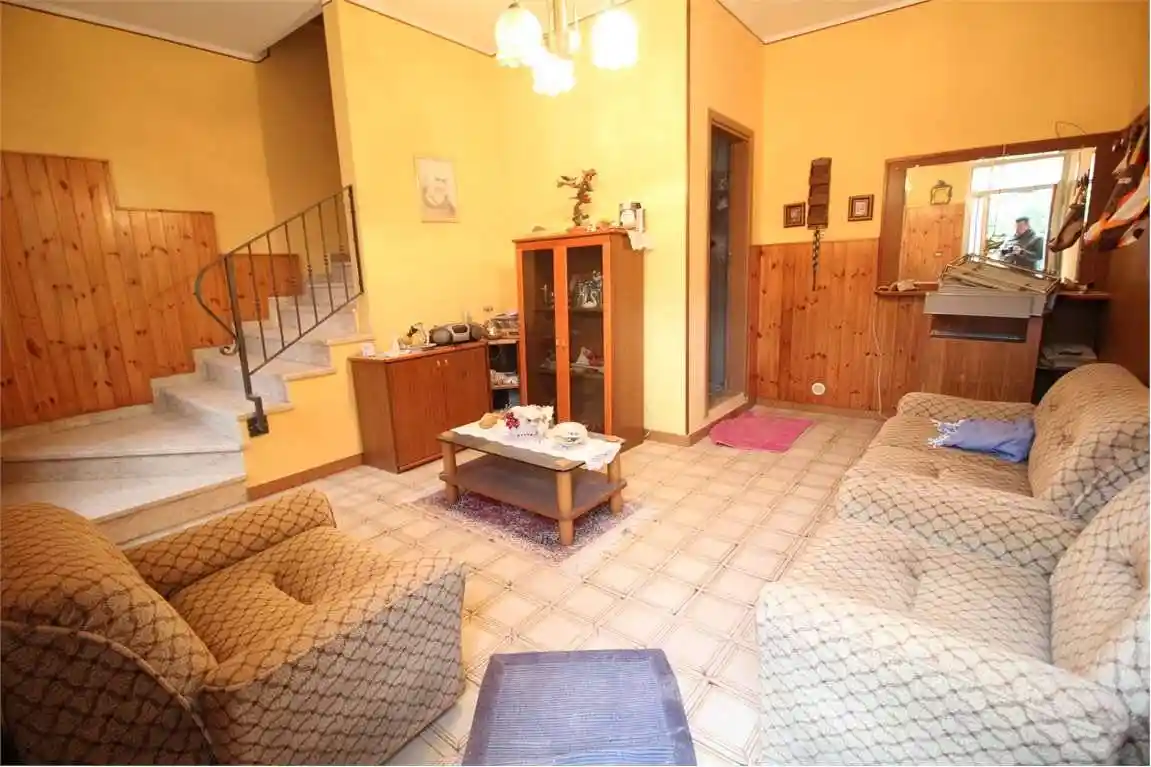 Casa indipendente in vendita a Montegridolfo