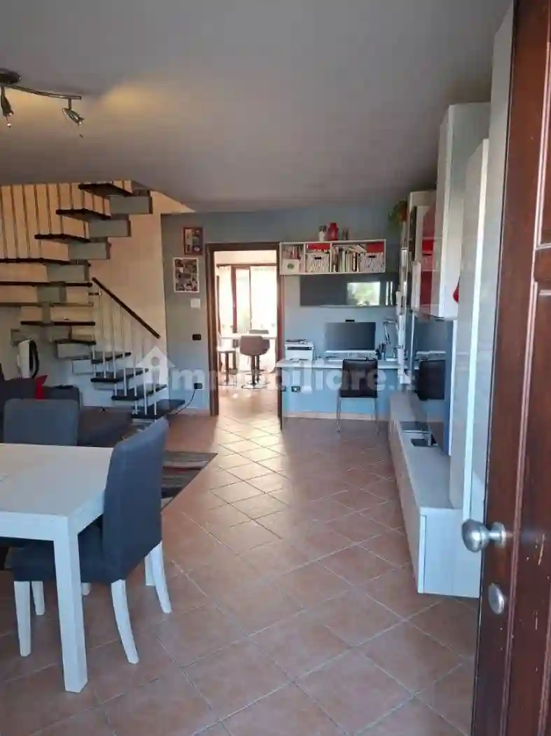 Villetta a schiera - foto 2