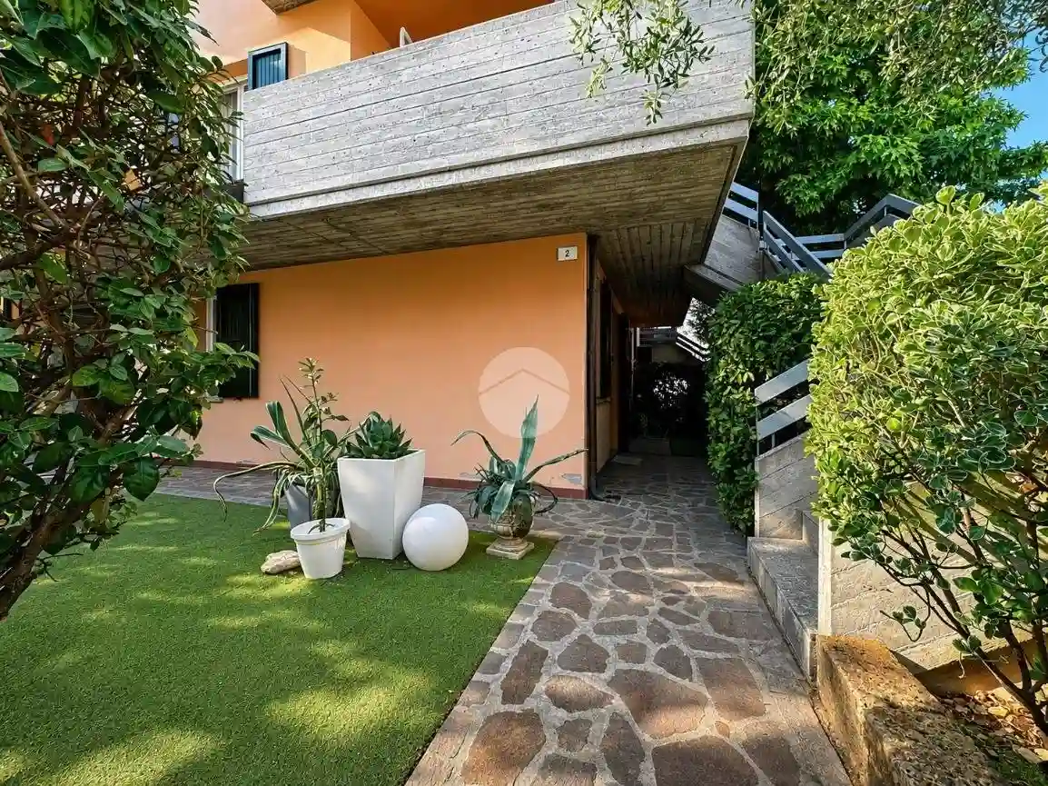 Villetta a schiera - foto 2