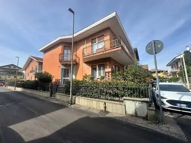 Appartamento in vendita a Beinasco