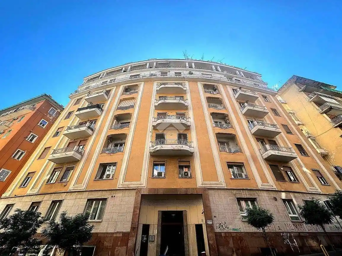 Appartamento in vendita a Napoli