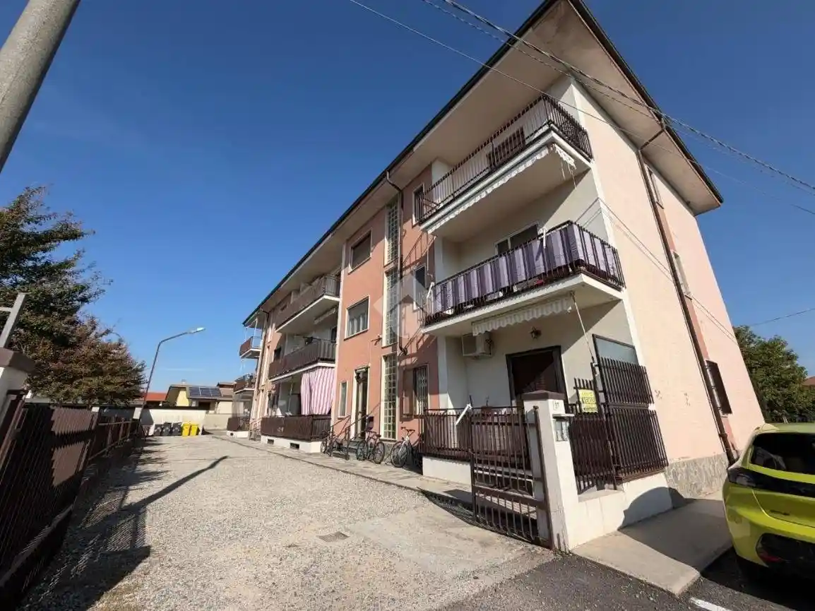 Appartamento in vendita a Bianzè