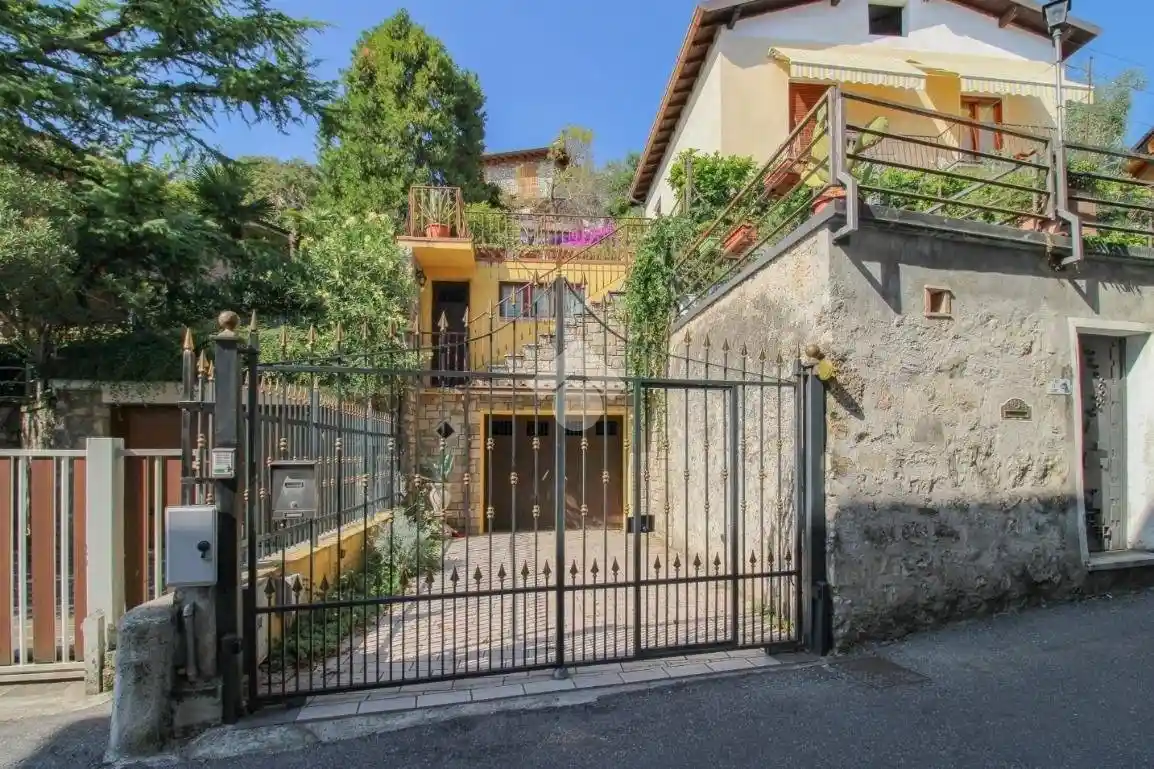 Appartamento in vendita a Gardone Riviera