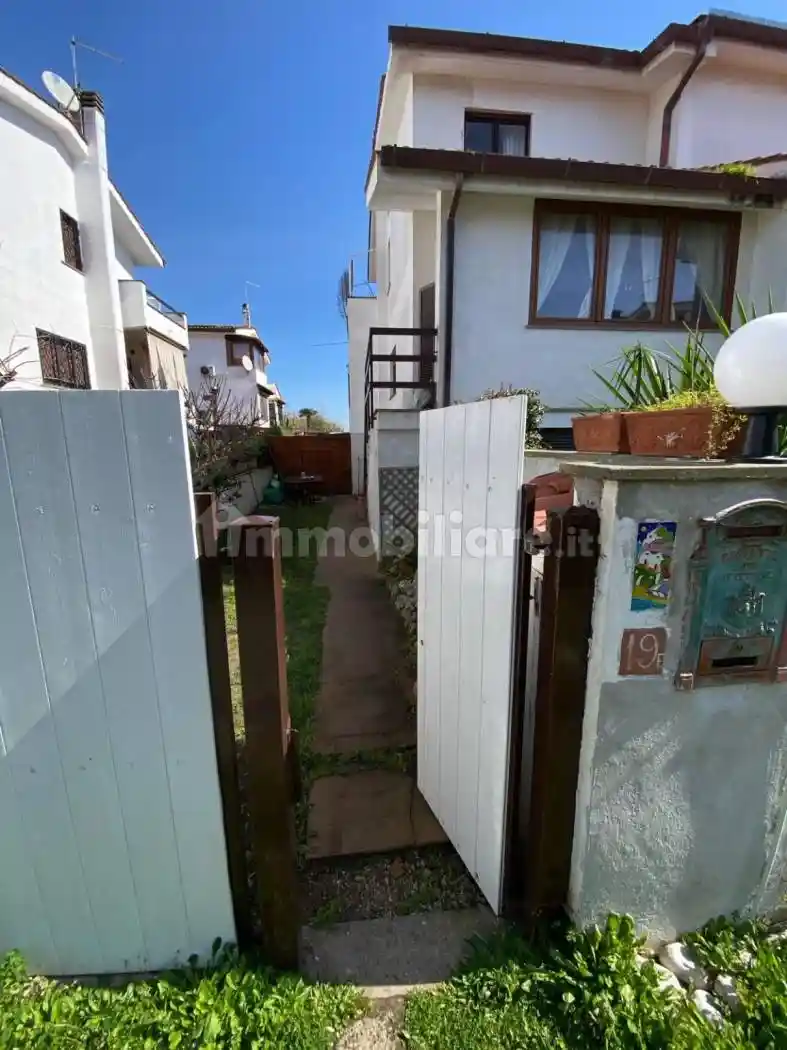 Villa in vendita a Fiumicino