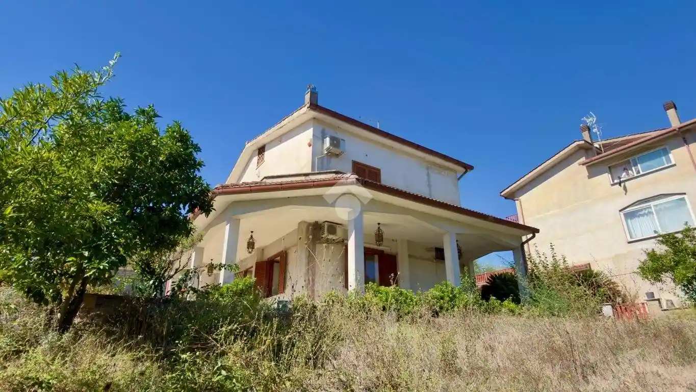 Villa in vendita a Riano