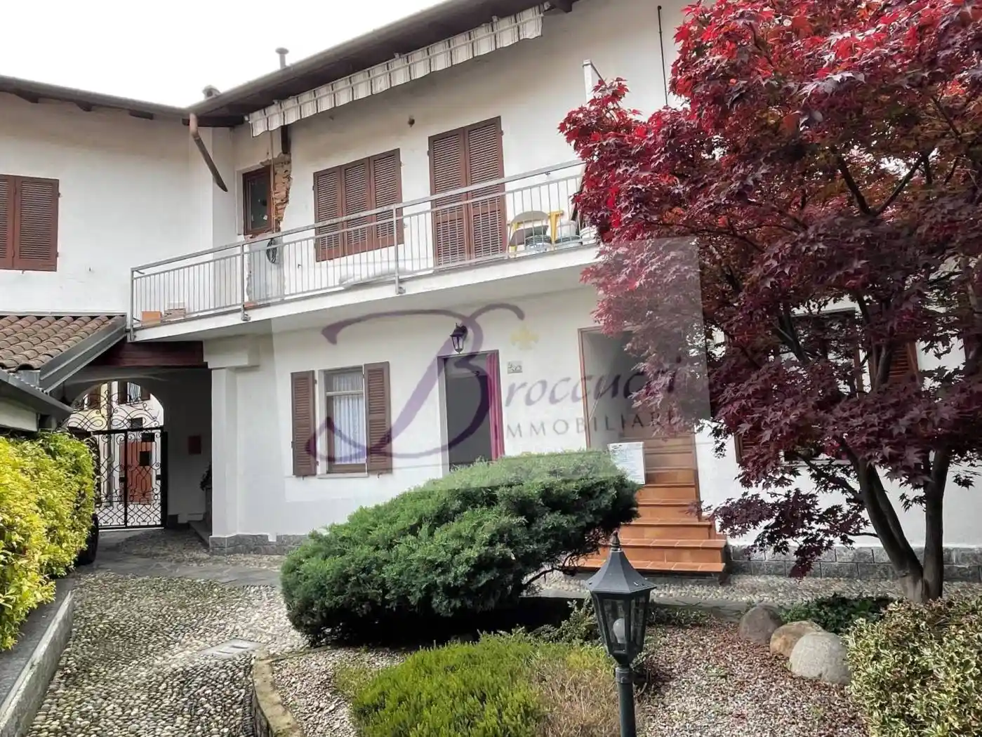 Appartamento in vendita a Bisuschio