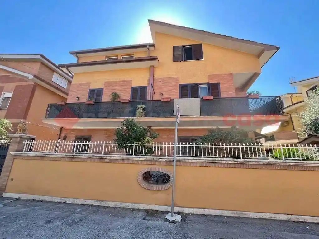 Appartamento in affitto a Guidonia Montecelio