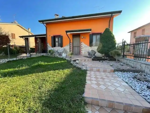 Villa in vendita a Veronella