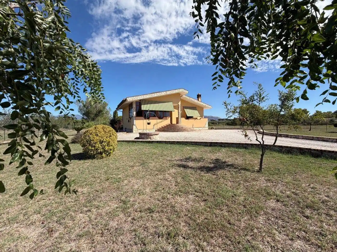Villa in vendita a Latina