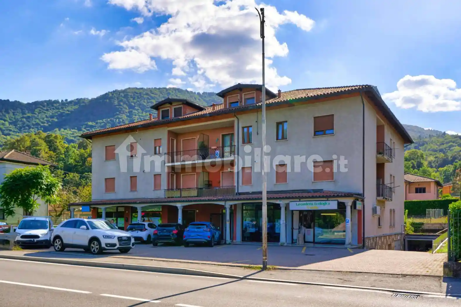 Appartamento in vendita a Lavena Ponte Tresa