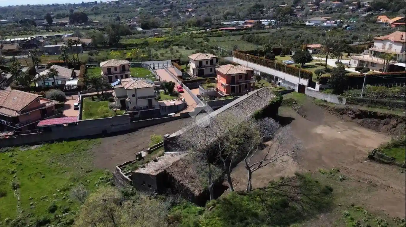Rustico - Casale in vendita a Aci Sant'Antonio