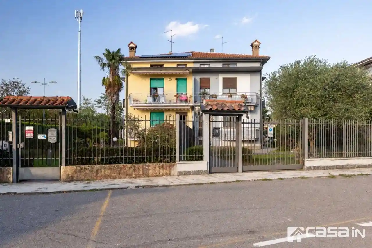 Appartamento in vendita a Capriate San Gervasio