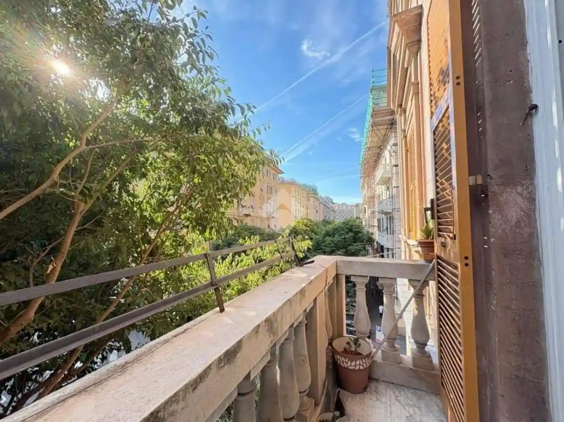 Appartamento in vendita a Genova
