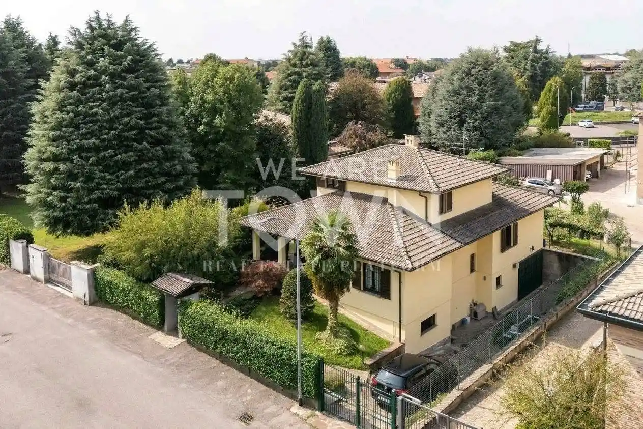 Villa in vendita a Seregno
