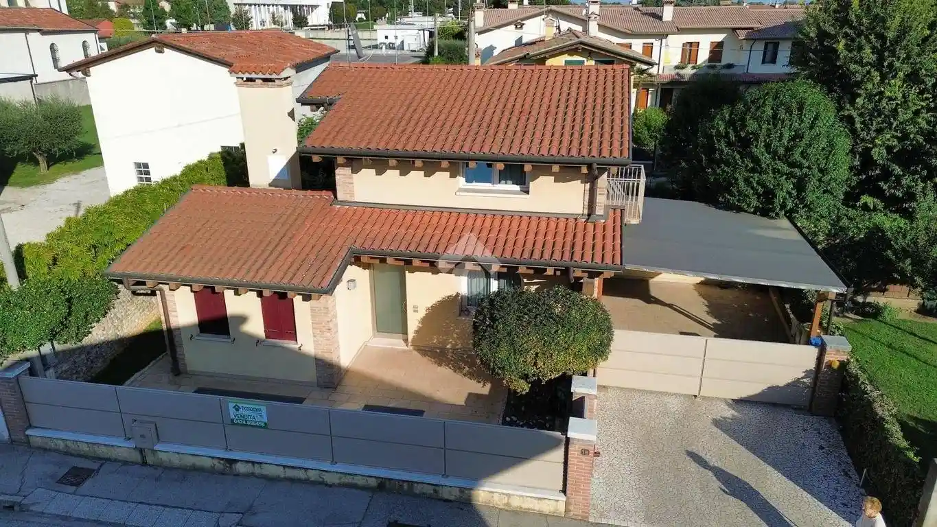 Villa in vendita a Tezze sul Brenta