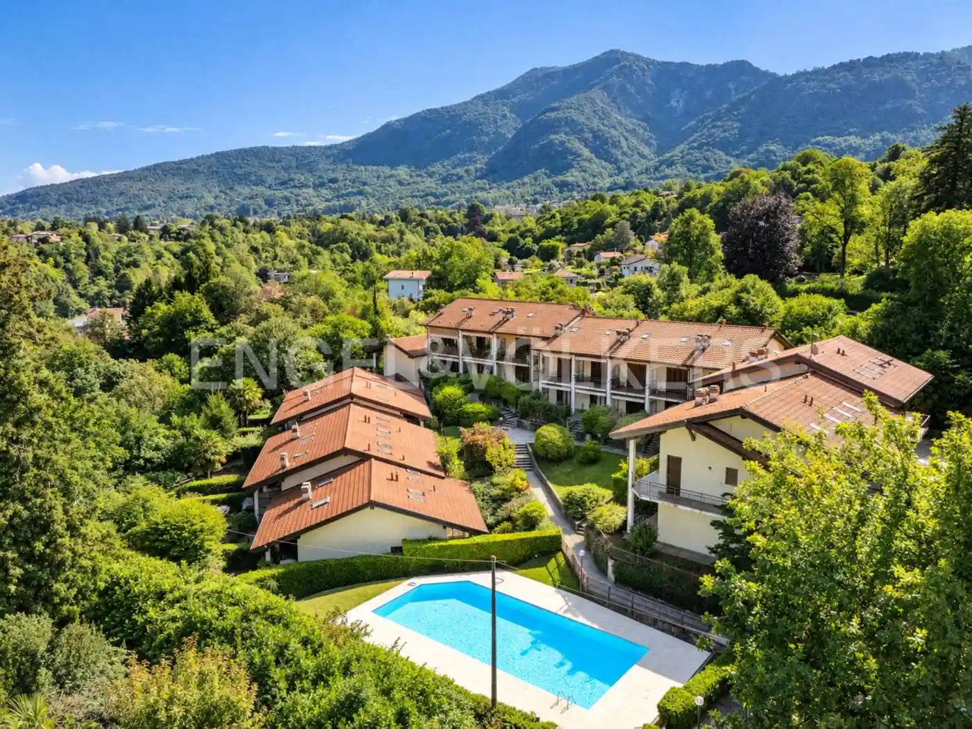 Appartamento in vendita a Castelveccana