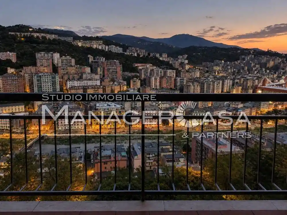 Appartamento in vendita a Genova