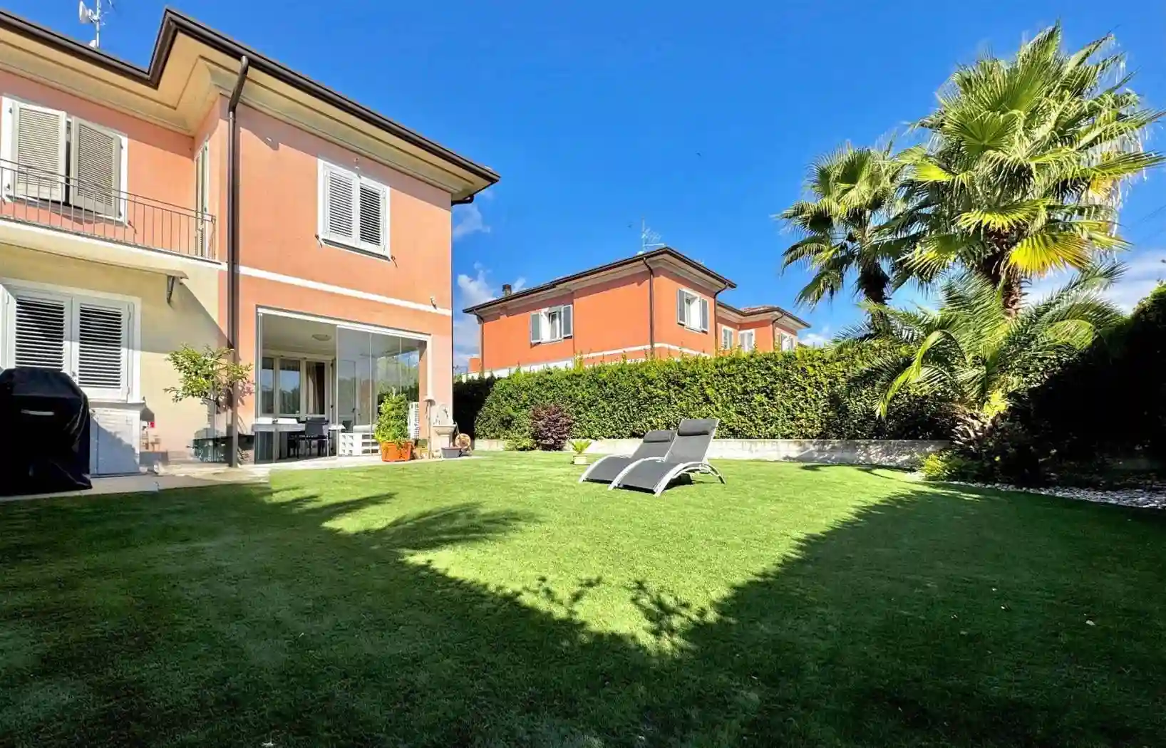 Villa - foto 2