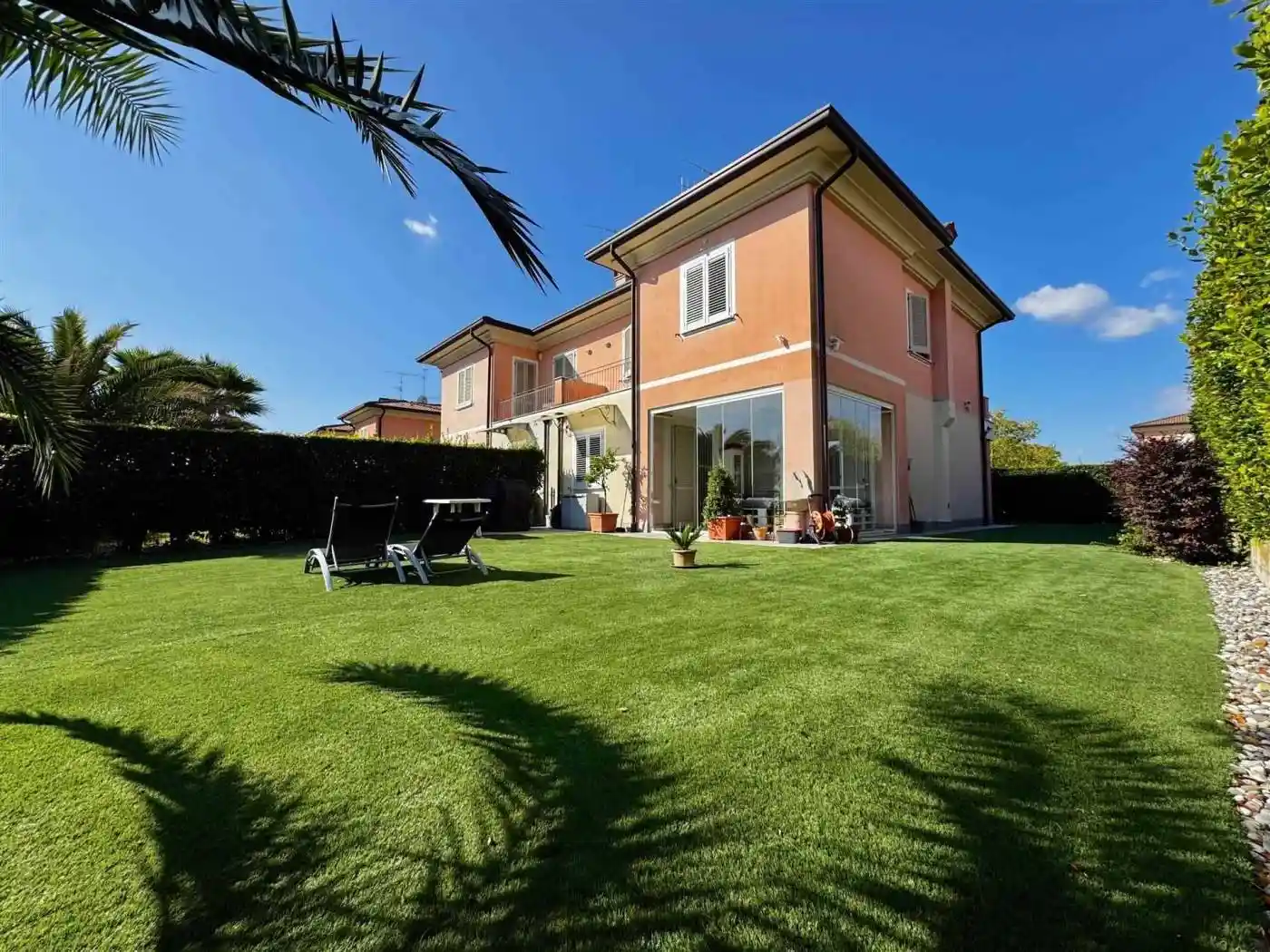 Villa in vendita a Manerba del Garda