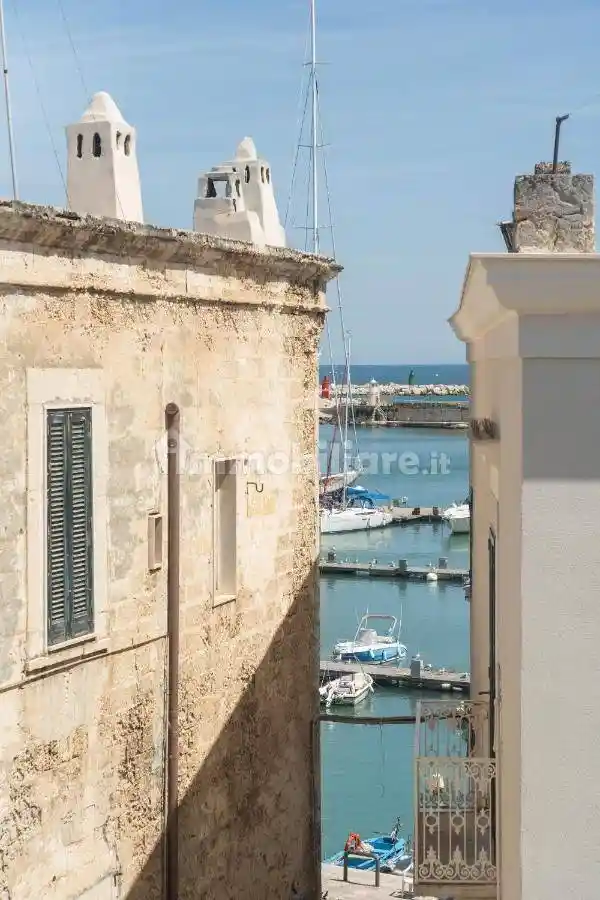 Appartamento in affitto a Trani