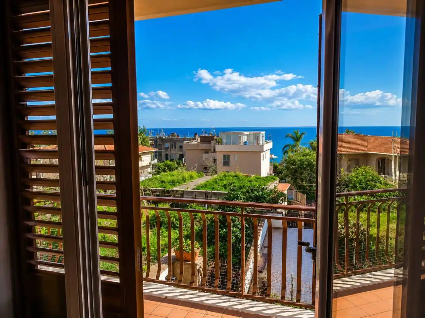 Appartamento in affitto a Aci Castello